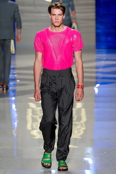 Look 29